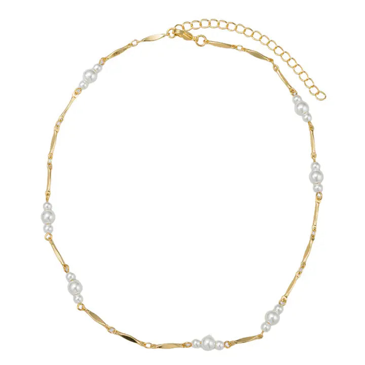 Chain Necklace With Pearls