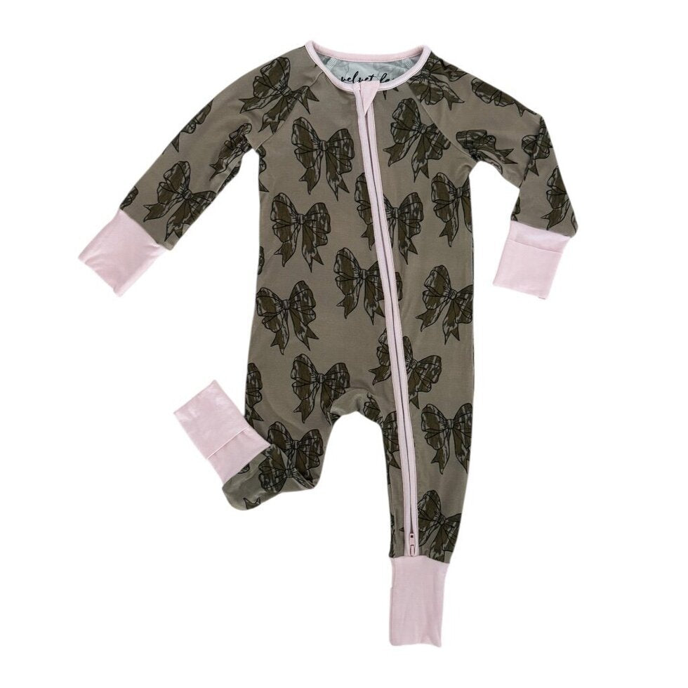 Bamboo Zipper Pajamas, Mossy Oak Bows