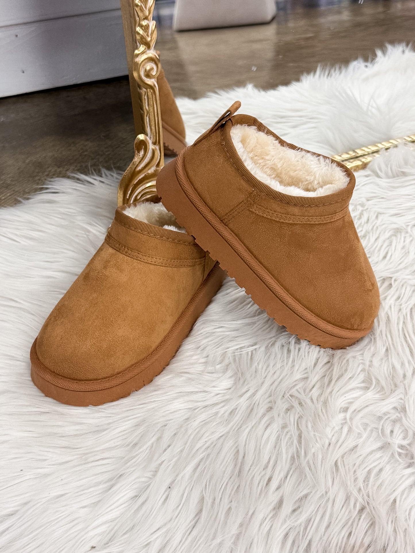 Azzia Chestnut Slide On