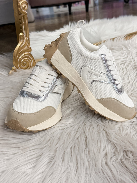 Bryee White/Silver Mia Sneakers