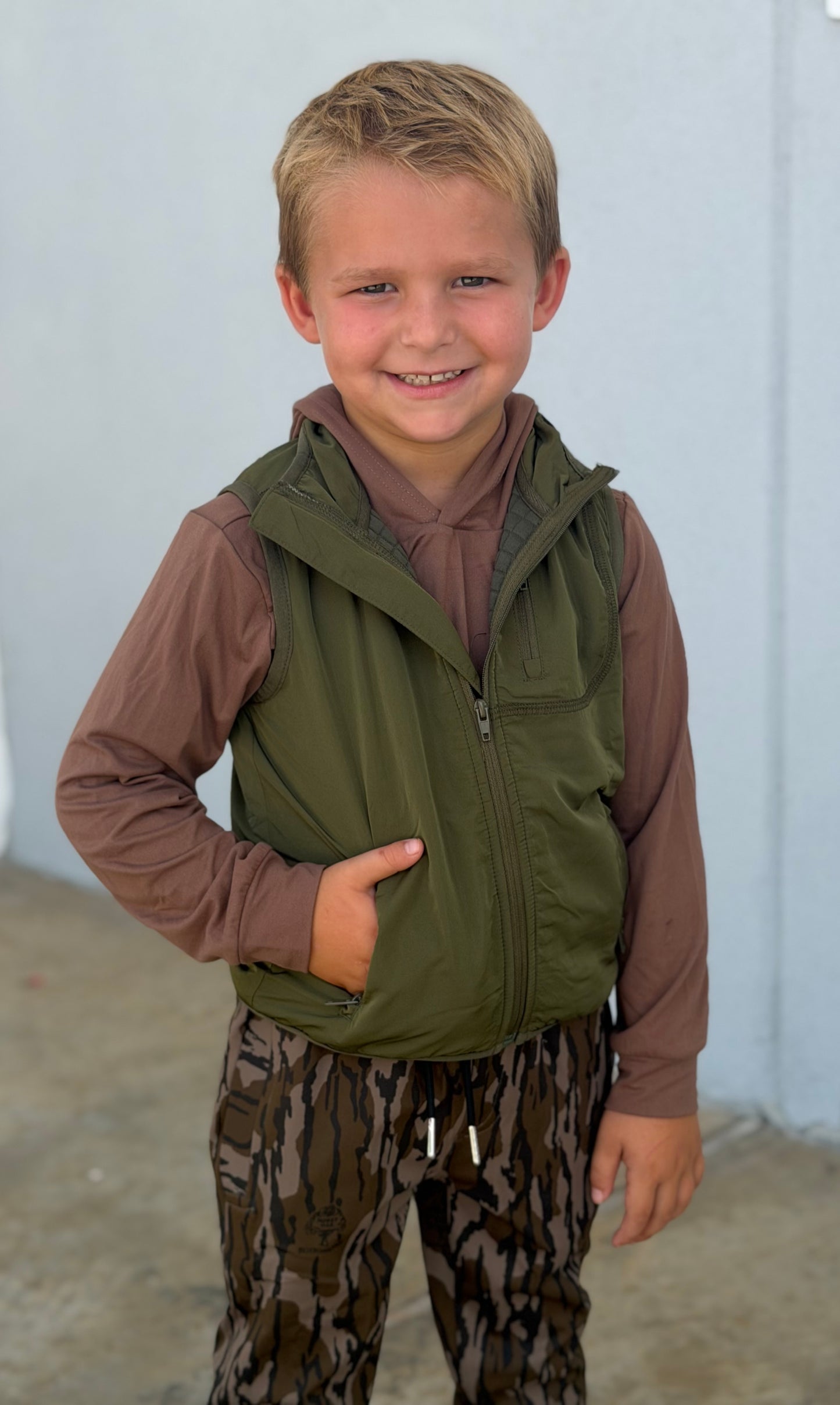 Wyatt Vest, Moss