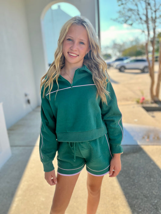 Hunter Green Gingham Piping Pullover