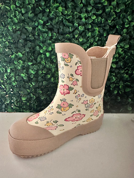 RAIN BOOTS || BLOOM